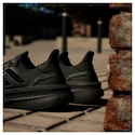 adidas  Ultraboost 5 Core Black/Core Black/Core Black  Férfi futócipő