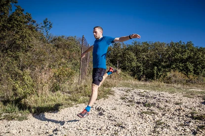 Inov-8  Race Elite 7" Short Férfirövidnadrág S