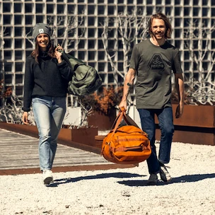 Thule Chasm Chasm 90L  Sporttáska