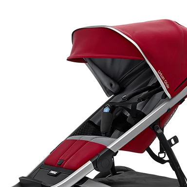 A Thule Urban Glide 2 babakocsi ötpontos hevederekkel rendelkezik a biztonságos utazás érdekében