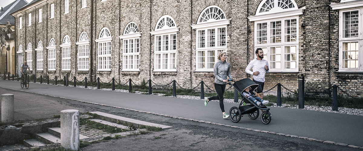 A Thule Urban Glide 2 sportbabakocsi minden futónak tetszeni fog