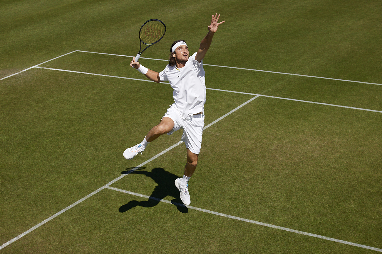 Tsitsipas az adidas London 2022 teniszruházatban